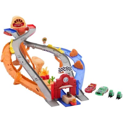 Mattel CARS Sfreccia e Soccorri Circuito per Soccorso Stradale