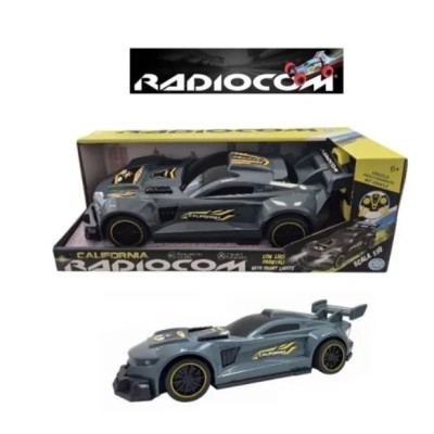 California Auto Radiocomandata Scala 1/10 | Modello RC Dinamico